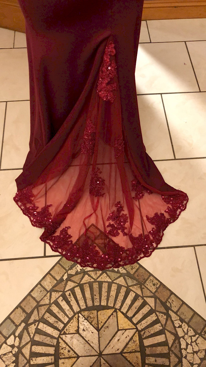 Burgundy Debs Dress, size 6/8