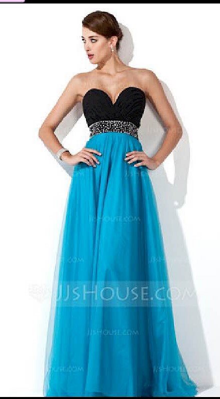 Selling dress never been worn