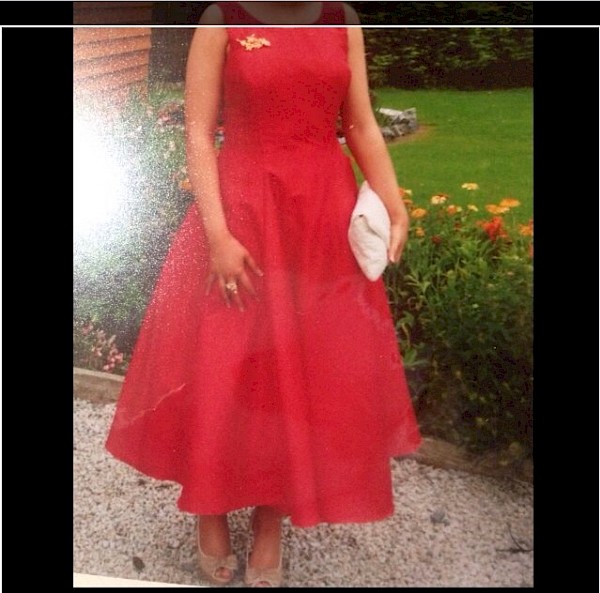 3/4 length red grad dress